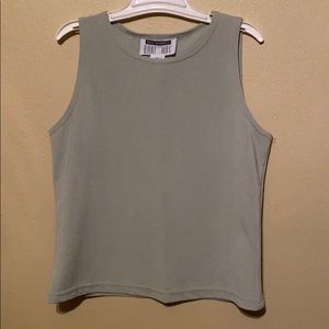 Dani Max sleeveless blouse size 4 green